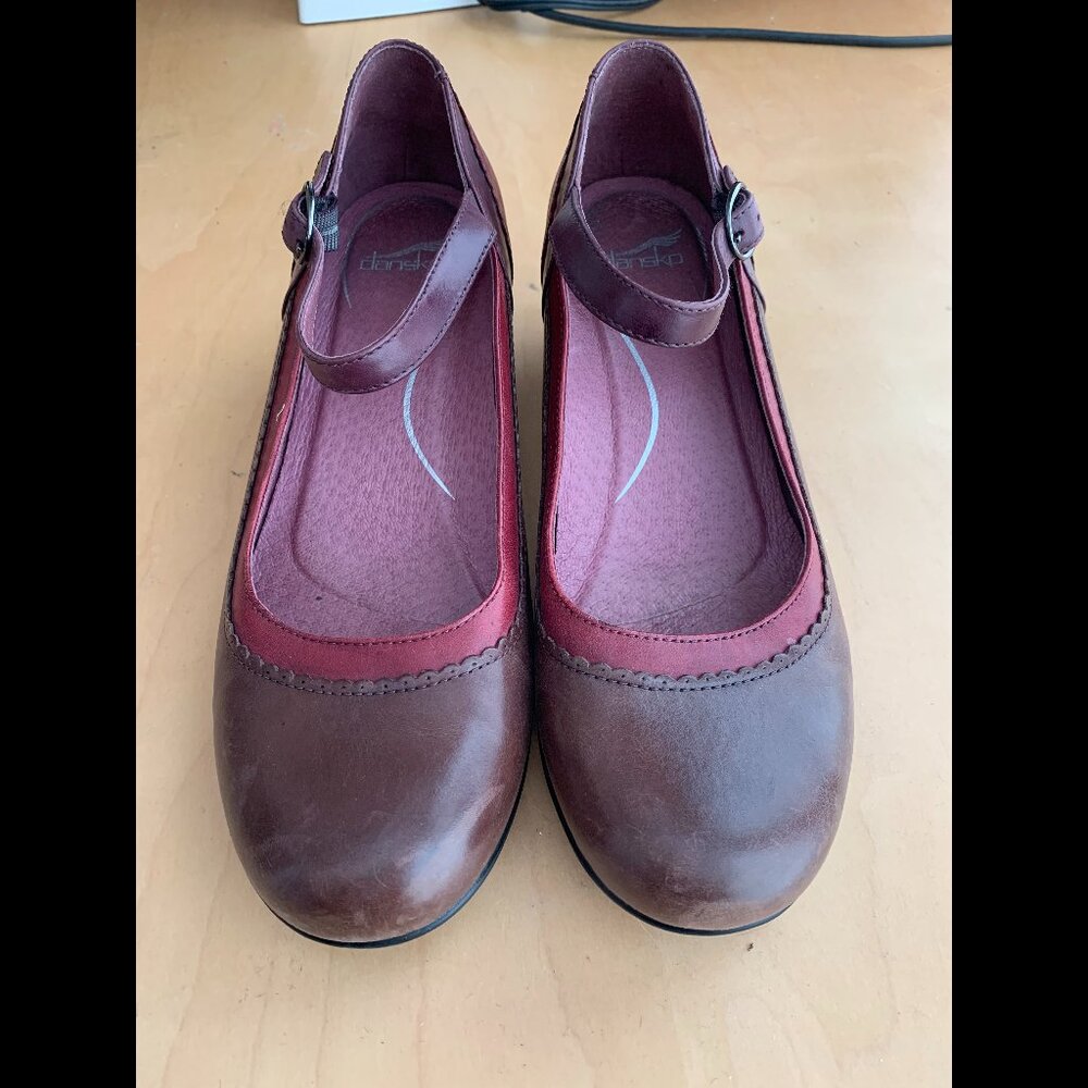 Dansko Two-Tone Brown/Burgundy Retro Mary Jane - Picture 3 of 5